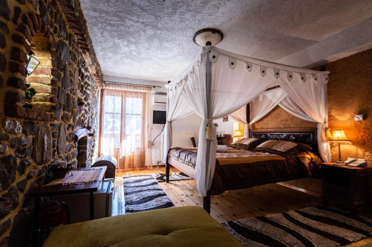 La Moara Boutique Hotel Krania Bagian luar foto