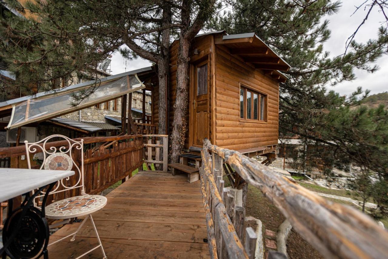 La Moara Boutique Hotel Krania Bagian luar foto