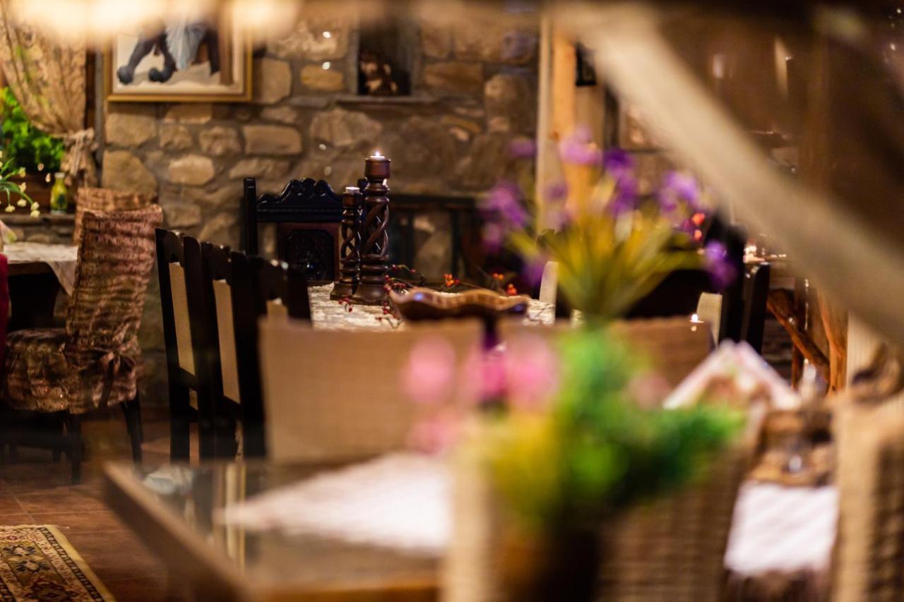 La Moara Boutique Hotel Krania Bagian luar foto