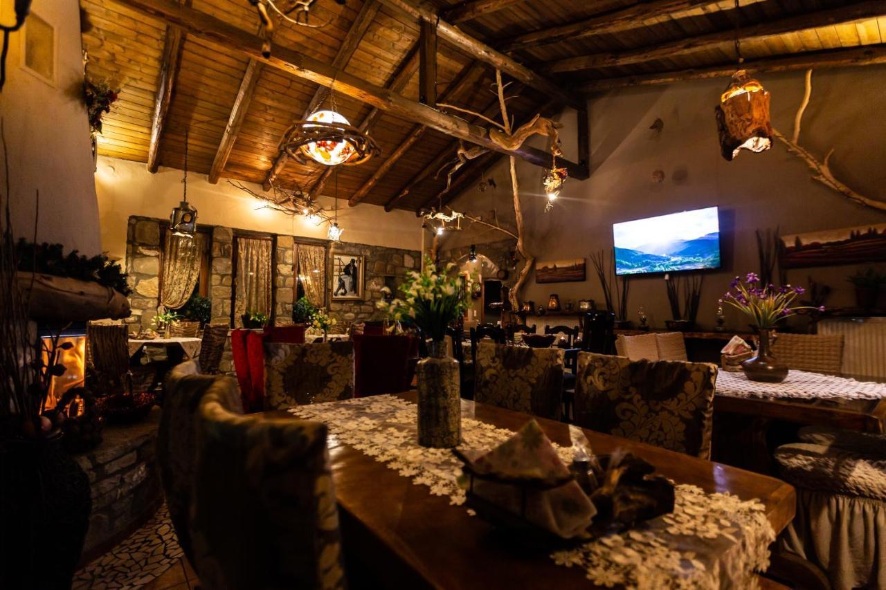 La Moara Boutique Hotel Krania Bagian luar foto