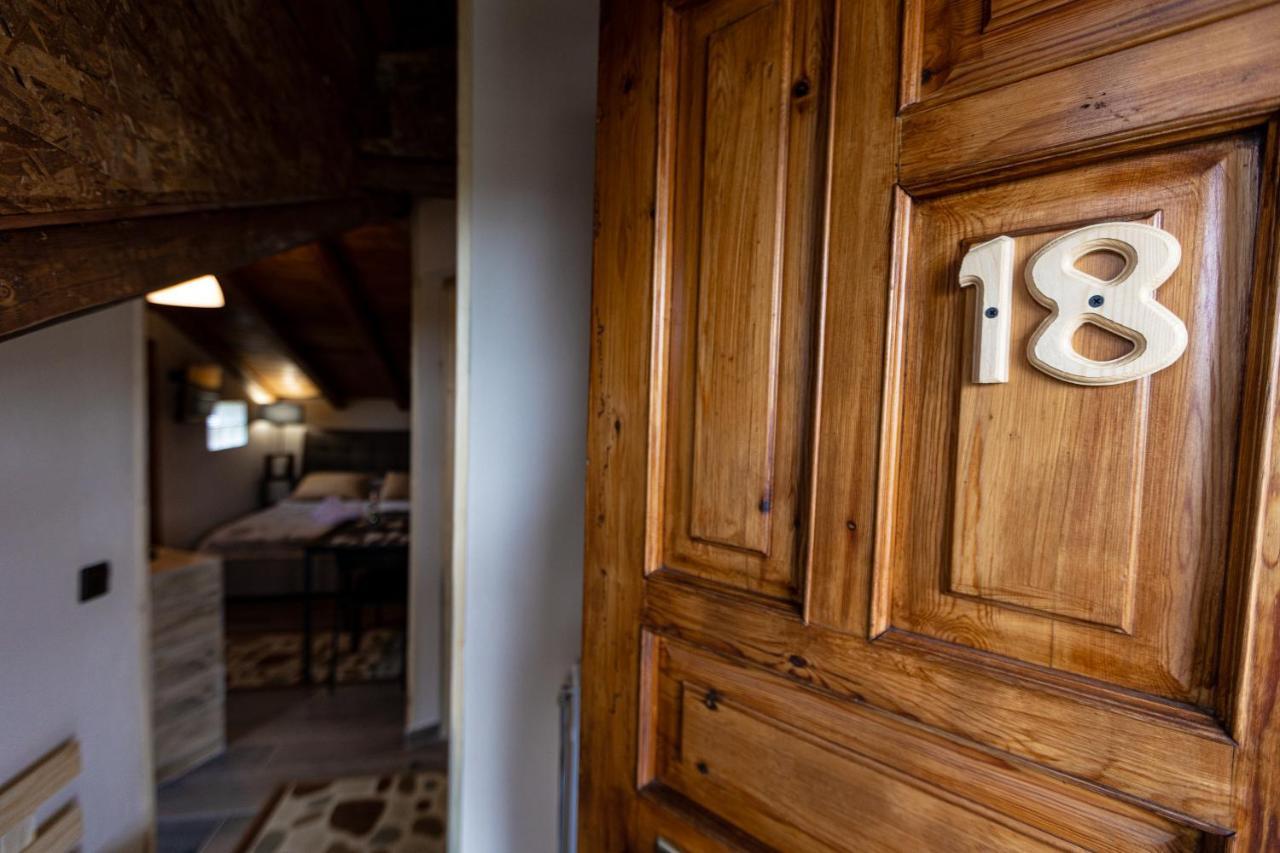 La Moara Boutique Hotel Krania Bagian luar foto